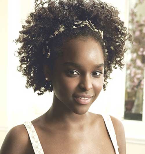 Short Curly Hairstyles with Headband for Black Women