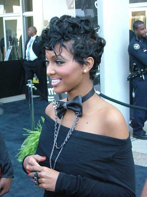 Stylish Short Curly Hairstyles for Black Women