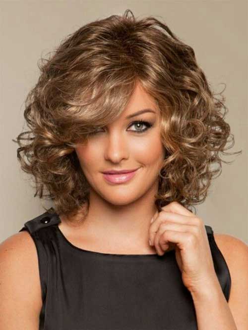 Hairstyles for Short Curly Hair-17