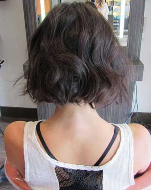 Very-Short-Wavy-Hairstyles-for-Women