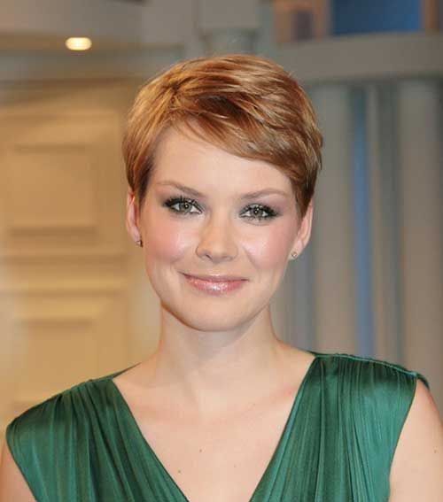 Short Hairstyles for Fine Straight Hair-12