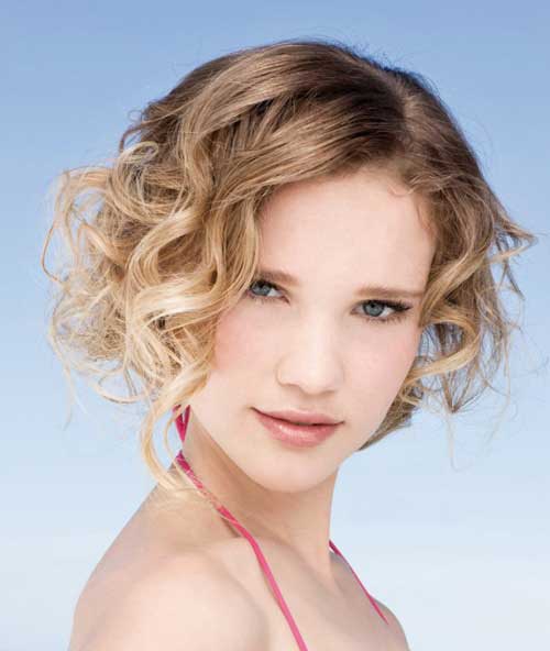 Short Curly Blonde Hairstyles for Oval Face