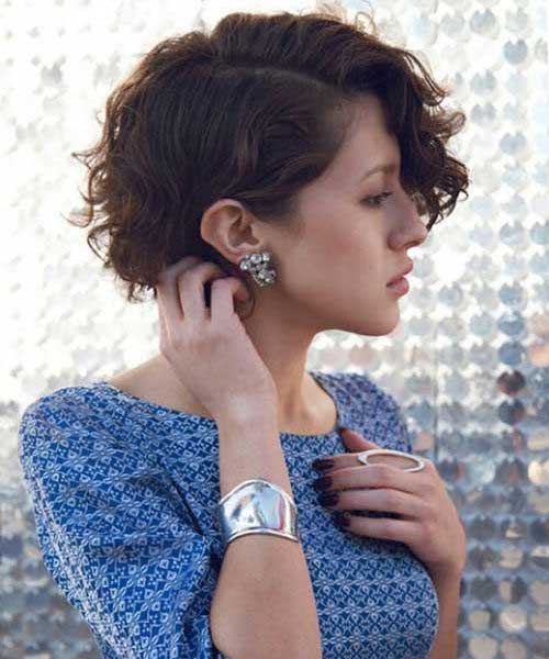 Best Short Hairstyles for Thick Curly Hair