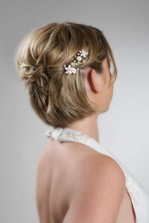 Best Short Simple Hairstyles for Brides