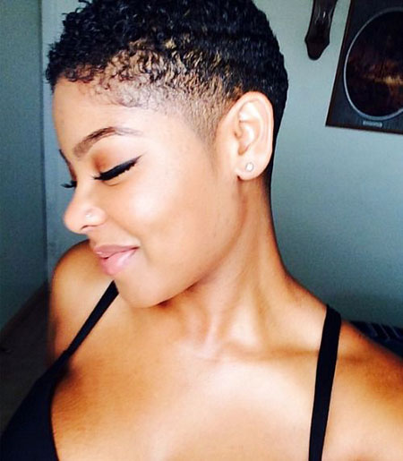 Short Hairstyles for Black Women - 15