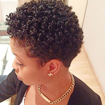 Short Hairstyles for Black Women - 18