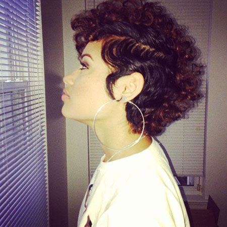 Short Curly Hairstyles Black Women - 19-