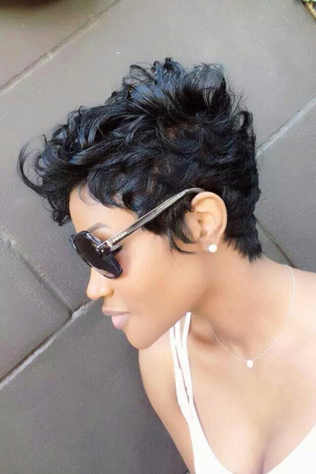 Short Hairstyles for Black Women - 8- 