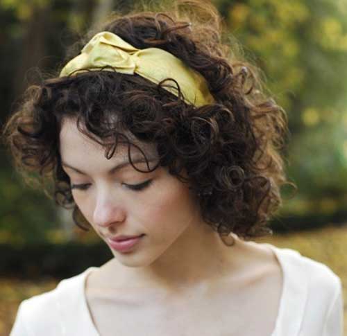 Hairstyles for Short Curly Hair-12