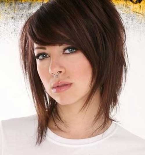 Short Haircuts with Layers-17
