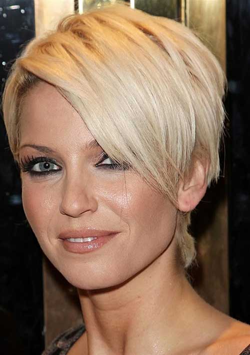 Short Hair Cuts For Women Over 40-8