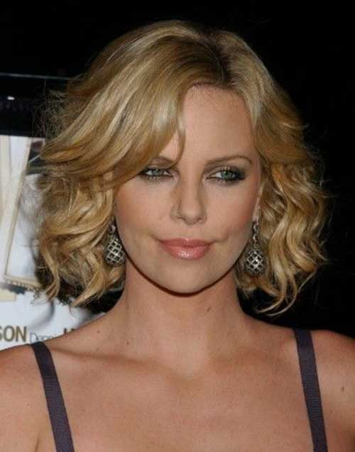 Hairstyles for Short Curly Hair-10