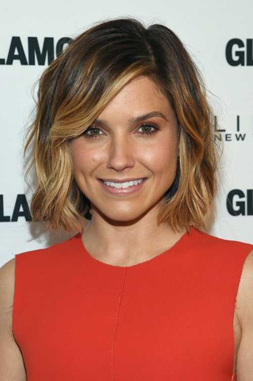 Celebrity with Short Hair-15