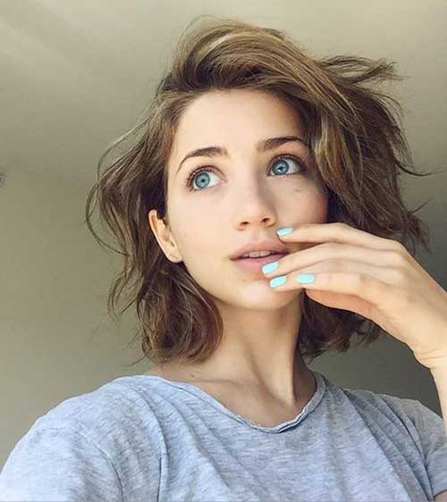 Wavy Short Hairstyles For An Eye Catching Look Short Hairstyles Haircuts 2019 2020