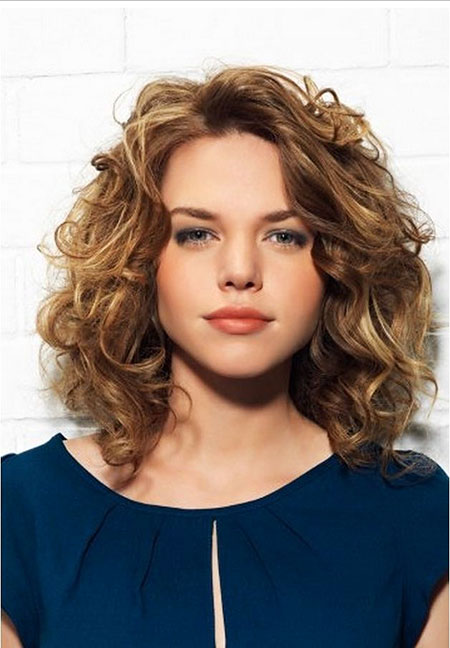 14-Haircuts-for-Thick-Curly-Hair-571