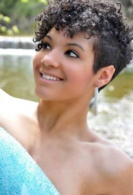 10-Short-Curly-Hair-Shaved-Sides-595
