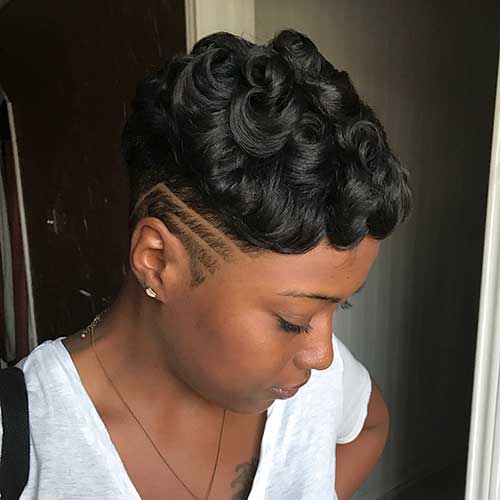 25-eshorthairstyles.com-cute-curly-hairstyle-for-black-women-08042019132425