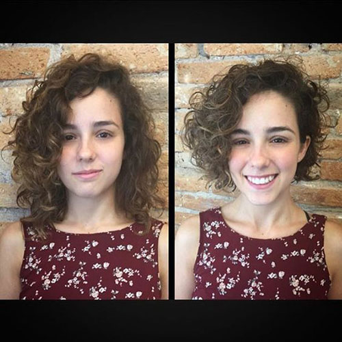 19.Curly Bob Hairstyle