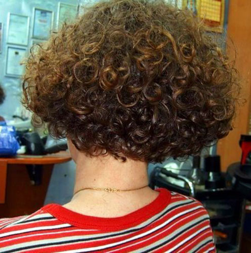 Short Curly Hair Styles For Women