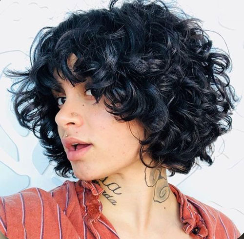 Layered Bob Haircuts for Curly Hair-8