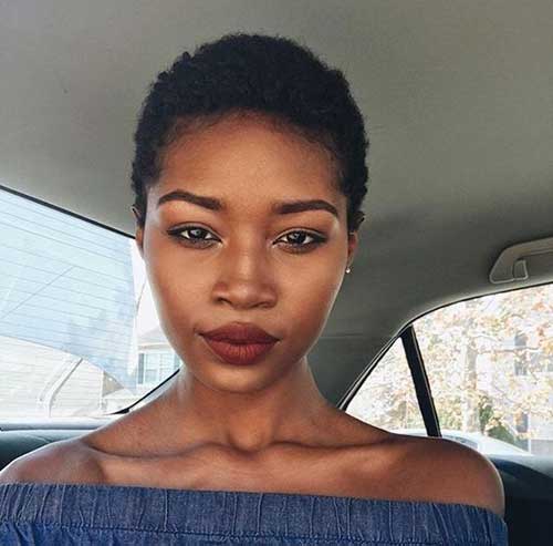 11.Short Natural Hairstyle for Black Women