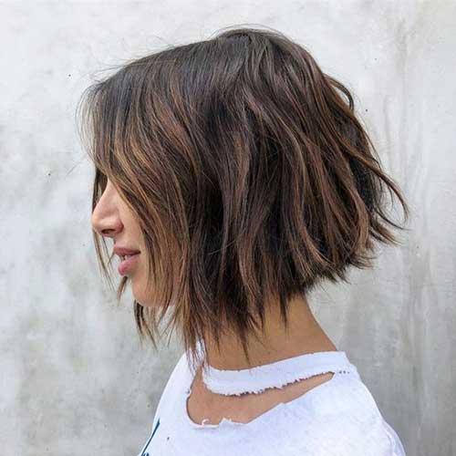 Short Haircuts for Women with Thick Hair-14