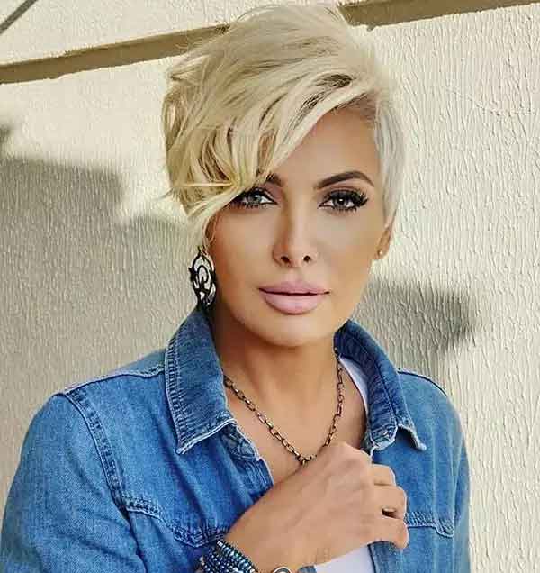 Short Trendy Hairstyles For Over 50